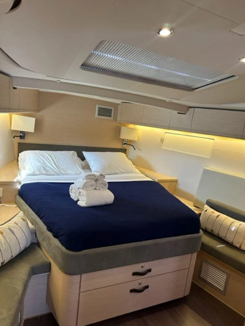 Jeanneau 51 (Recovery Room)  - 14
