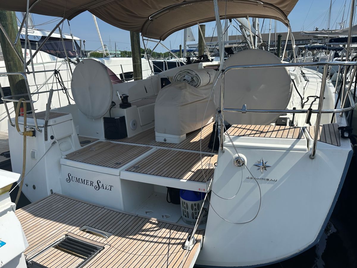 Photo #1 - Sun Odyssey 440 - 3 cab. (Summer Salt) in Annapolis. MD - 36180