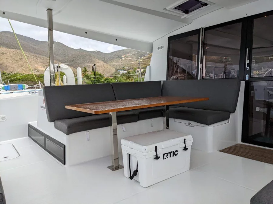 Fountaine Pajot Isla 40 - 4 cab. (Déjà vu)  - 2
