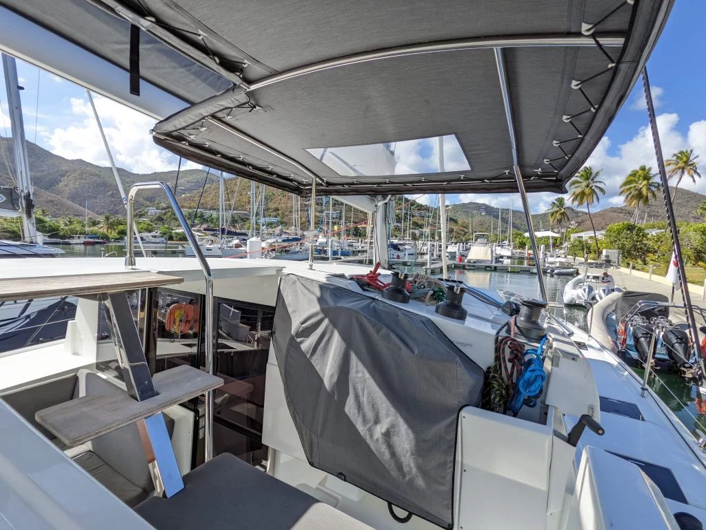 Fountaine Pajot Lucia 40 - 4 cab. (Infinite Blue)  - 11