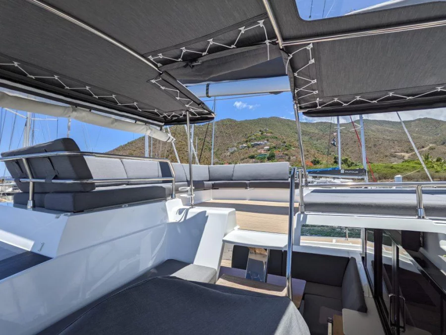 Fountaine Pajot Tanna 47 Maestro - 3 cab. (Satori)  - 6