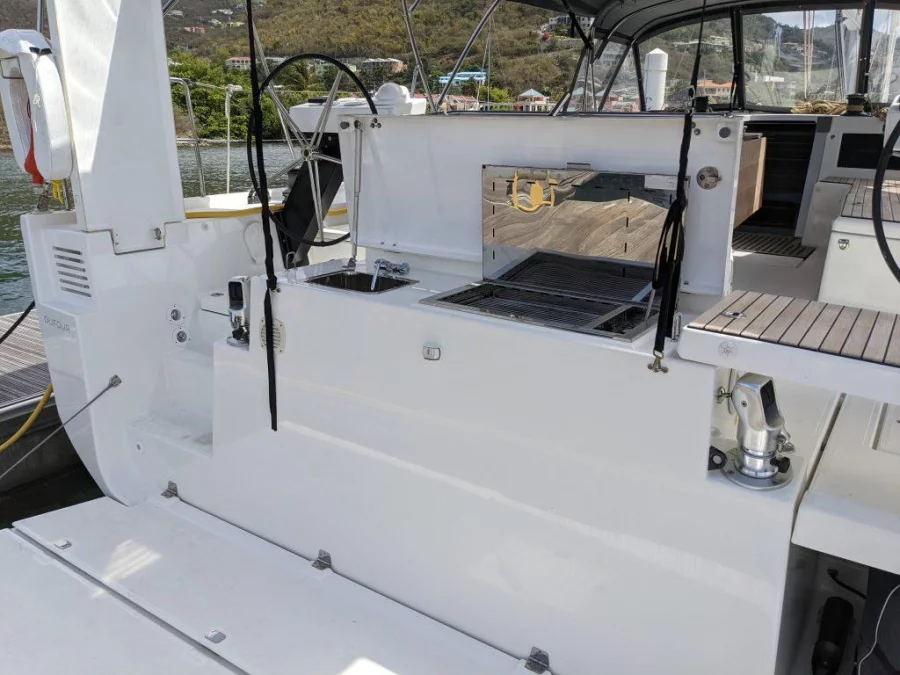 Dufour 530 - 4 cab. (Tupelo Honey)  - 14