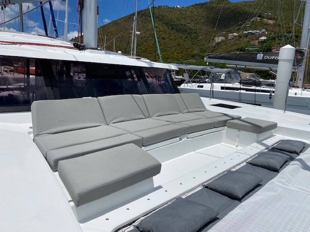 Photo #5 - Fountaine Pajot Astrea 42 Maestro (Serene Blue) en Nanny Cay - 36194