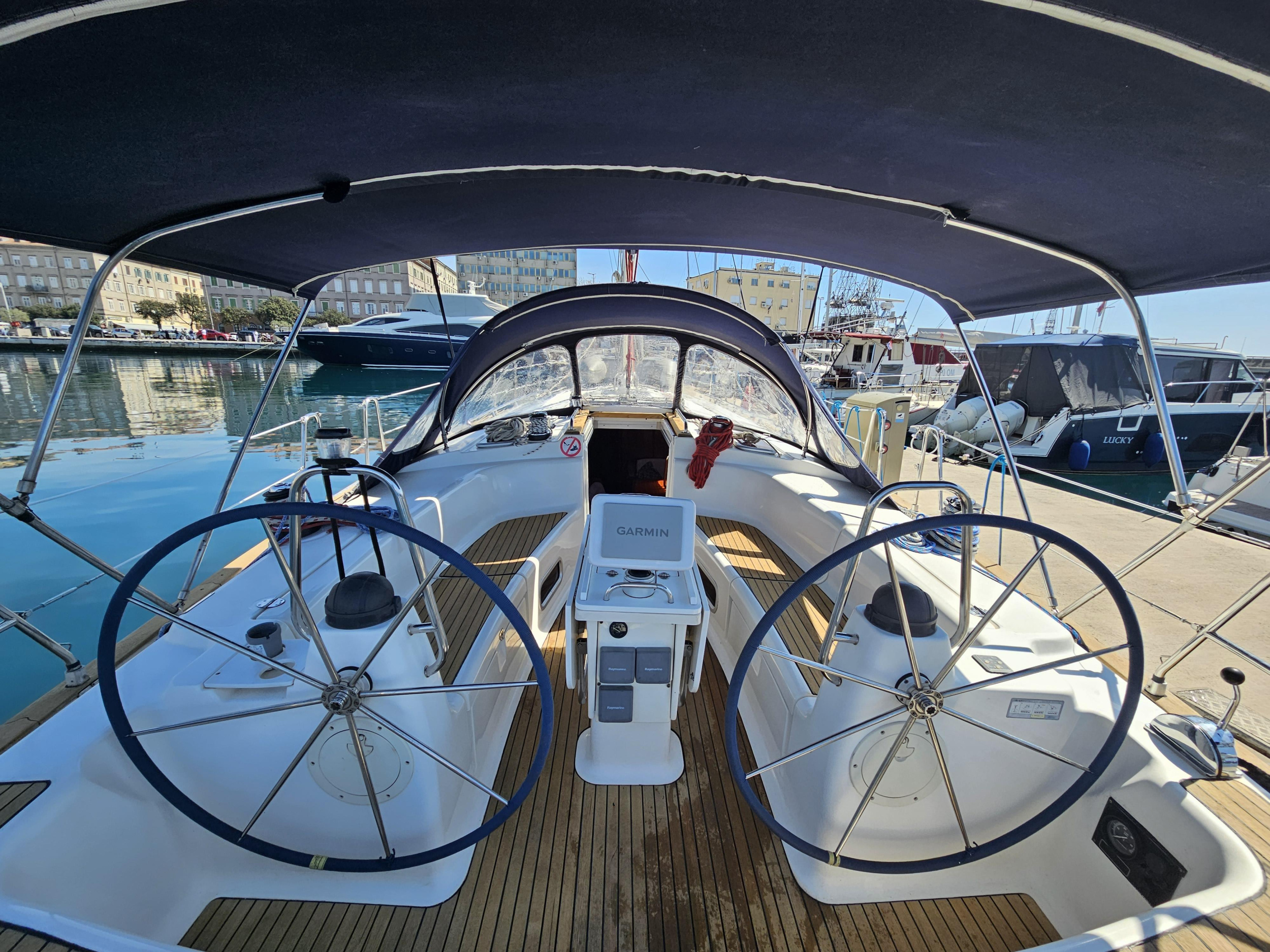 Bavaria 44 — photo 5