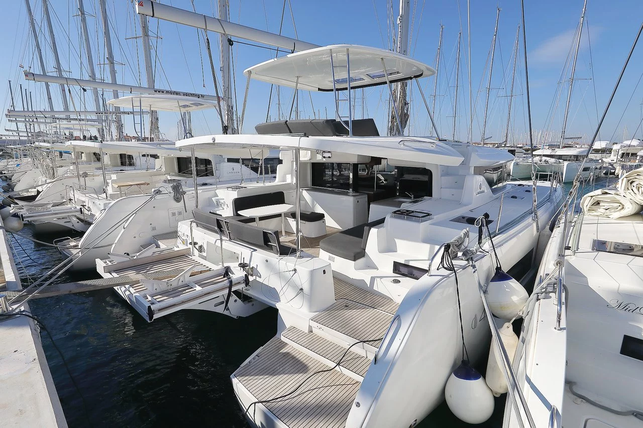 Lagoon 46 - 4 + 2 cab. (Why Not)  - 2