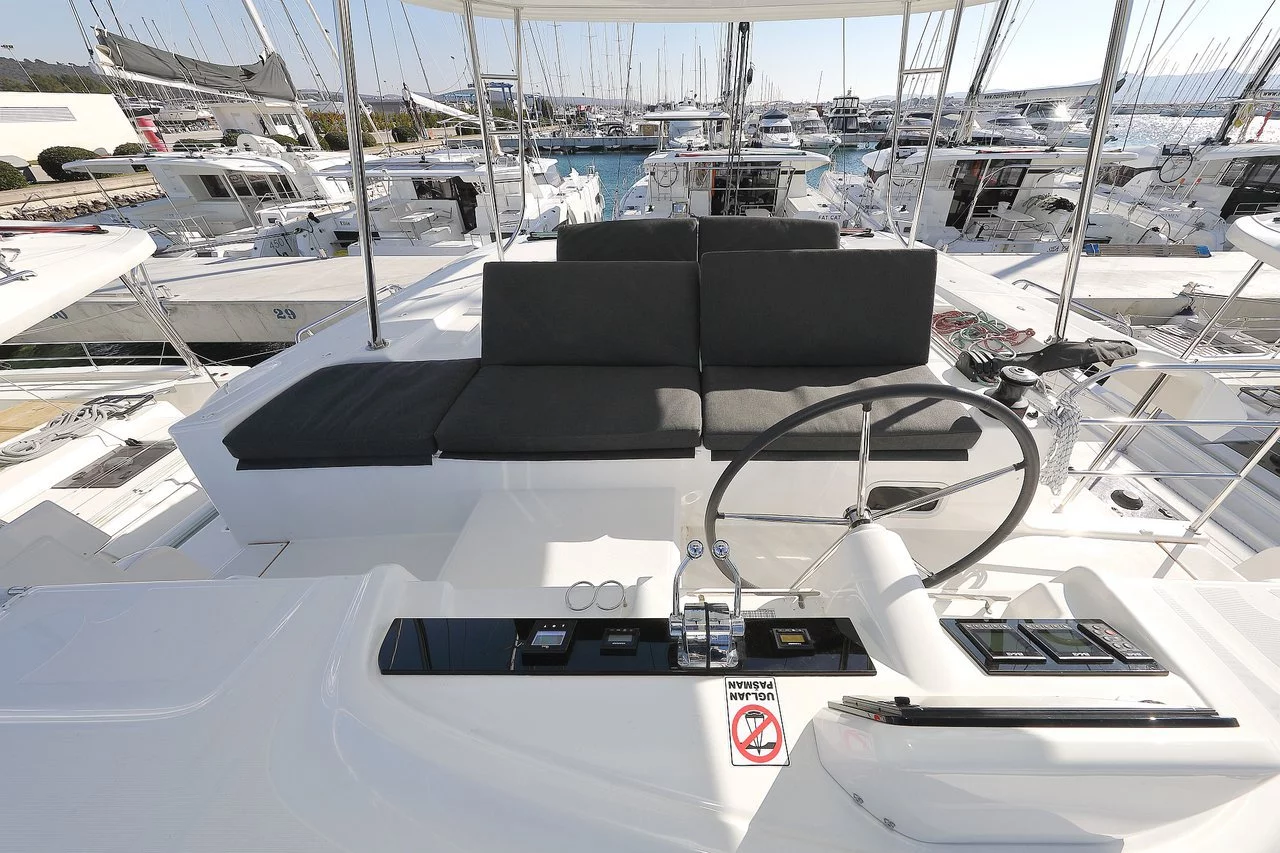 Lagoon 46 - 4 + 2 cab. (Why Not)  - 7