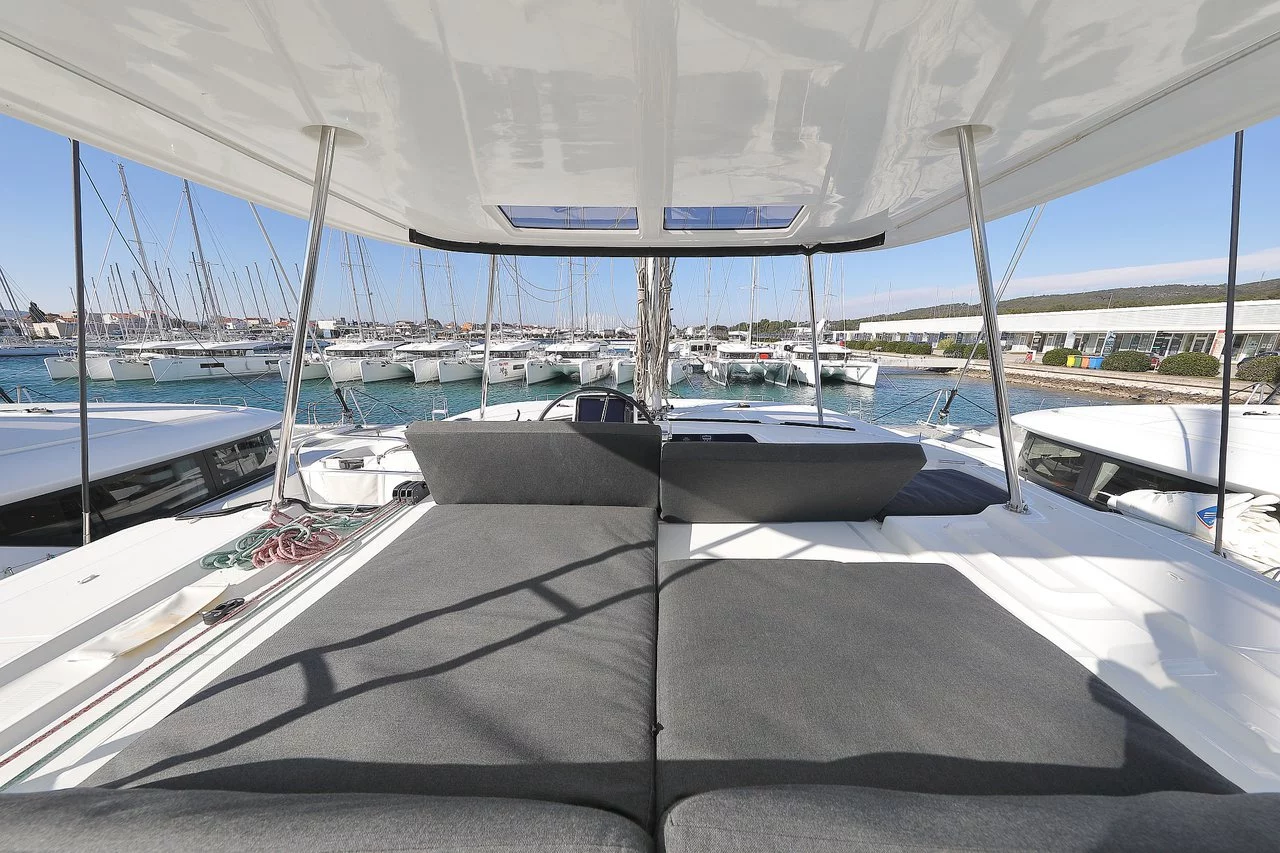 Lagoon 46 - 4 + 2 cab. (Why Not)  - 10
