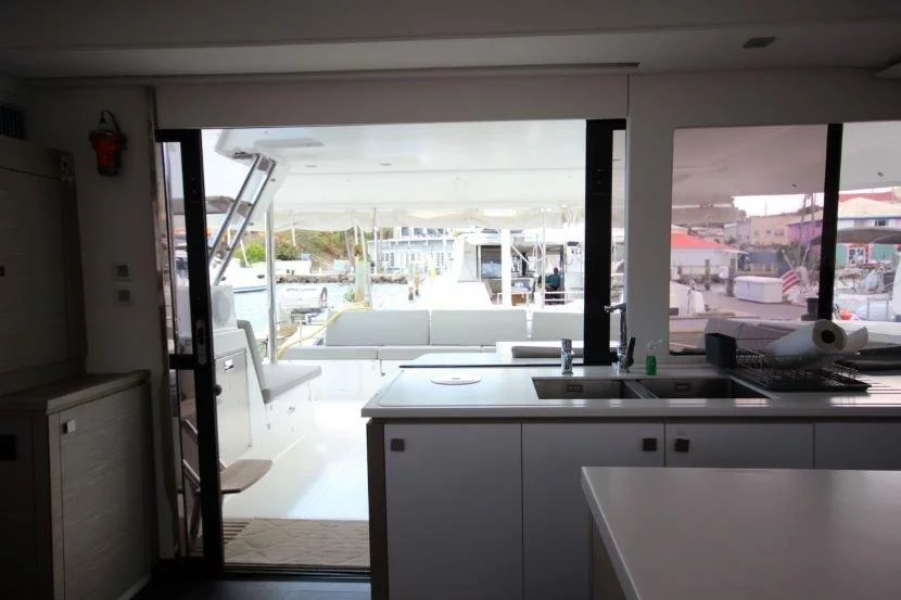 Fountaine Pajot Saba 50 - 5 cab. (Apres Ski)  - 15