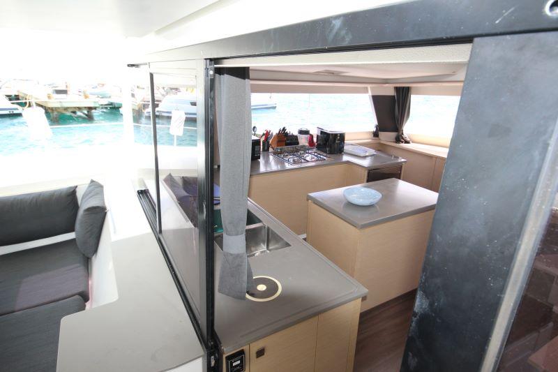 Photo #10 - Fountaine Pajot Saba 50 - 4 cab. (Brizo) in St. Thomas - 36250