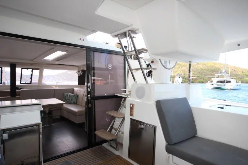 Fountaine Pajot Saona 47 - 5 cab. (La Belle Vie)  - 9