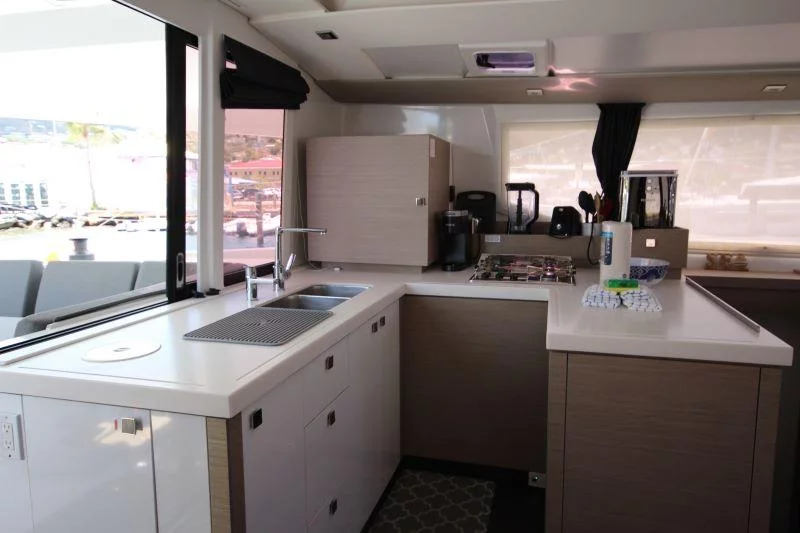 Fountaine Pajot Astrea 42 (Maho)  - 8