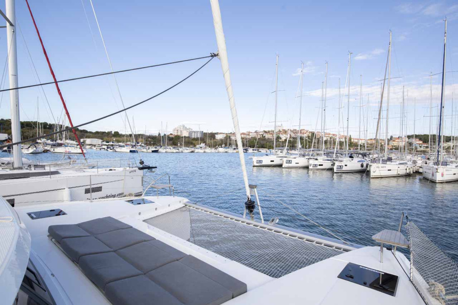 Fountaine Pajot Astrea 42 — photo 10
