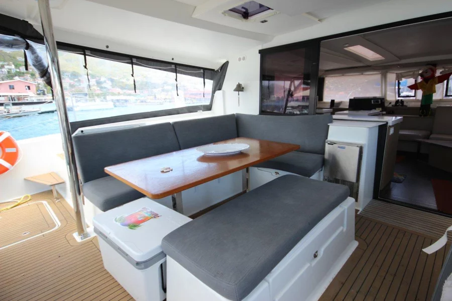 Fountaine Pajot Saona 47 - 5 cab. (Parrot Ice)  - 6