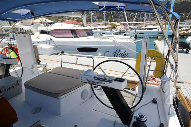 Dufour 530 - 4 cab. (Pura Vida)  - 4
