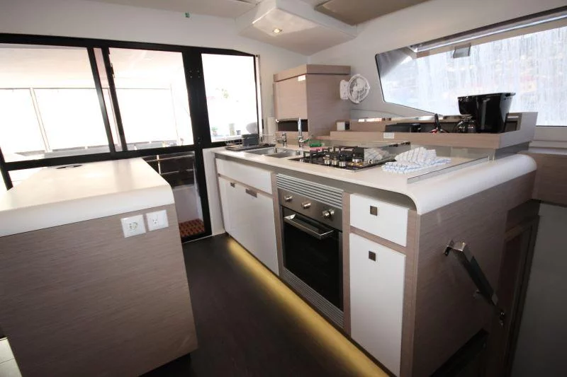 Fountaine Pajot Aura 51 (What's Left)  - 7
