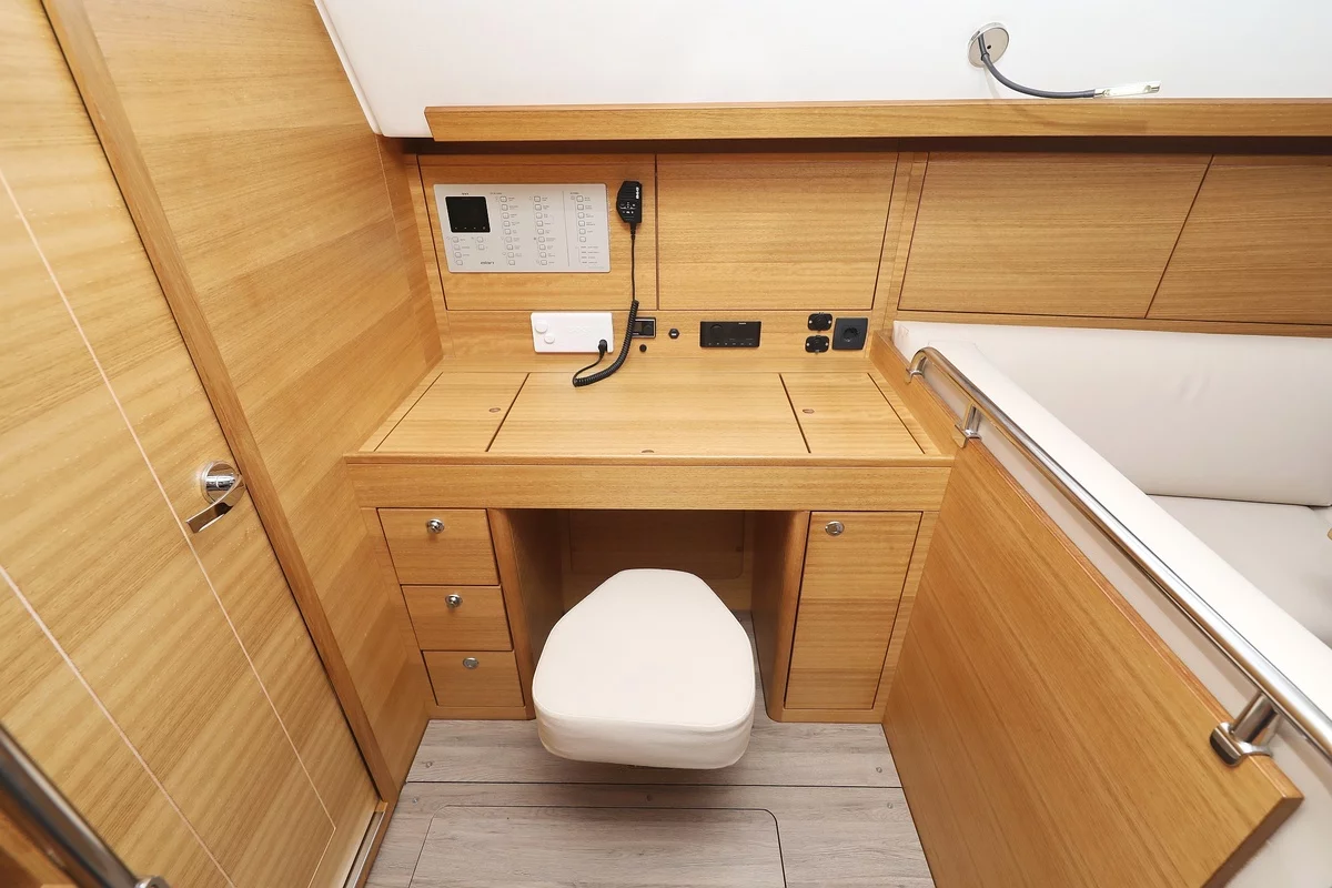 Elan Impression 45.1 (Moon Pearl)  - 15
