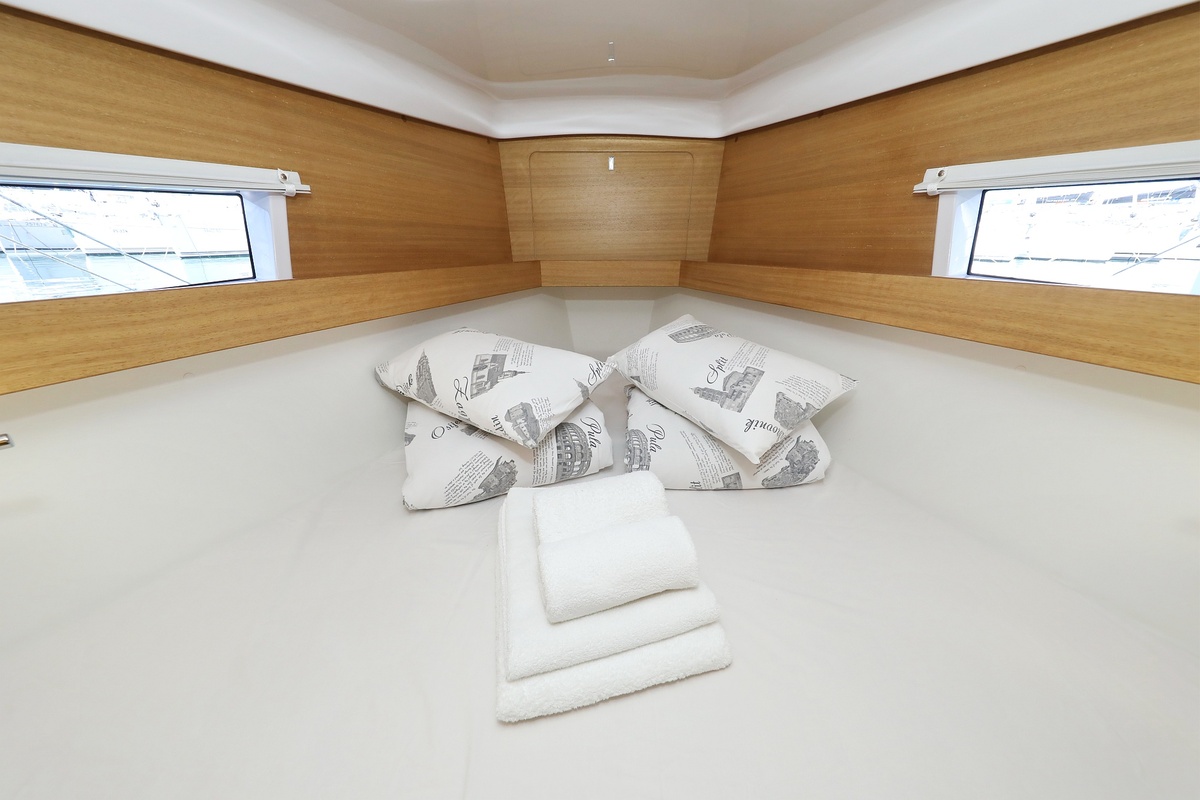 Photo #17 - Elan Impression 45.1 (Moon Pearl) in Biograd - 36277