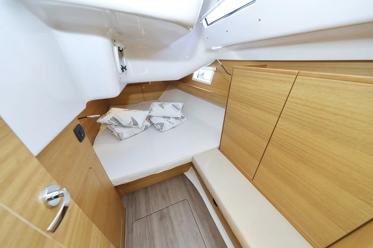 Elan Impression 45.1 (Moon Pearl)  - 17