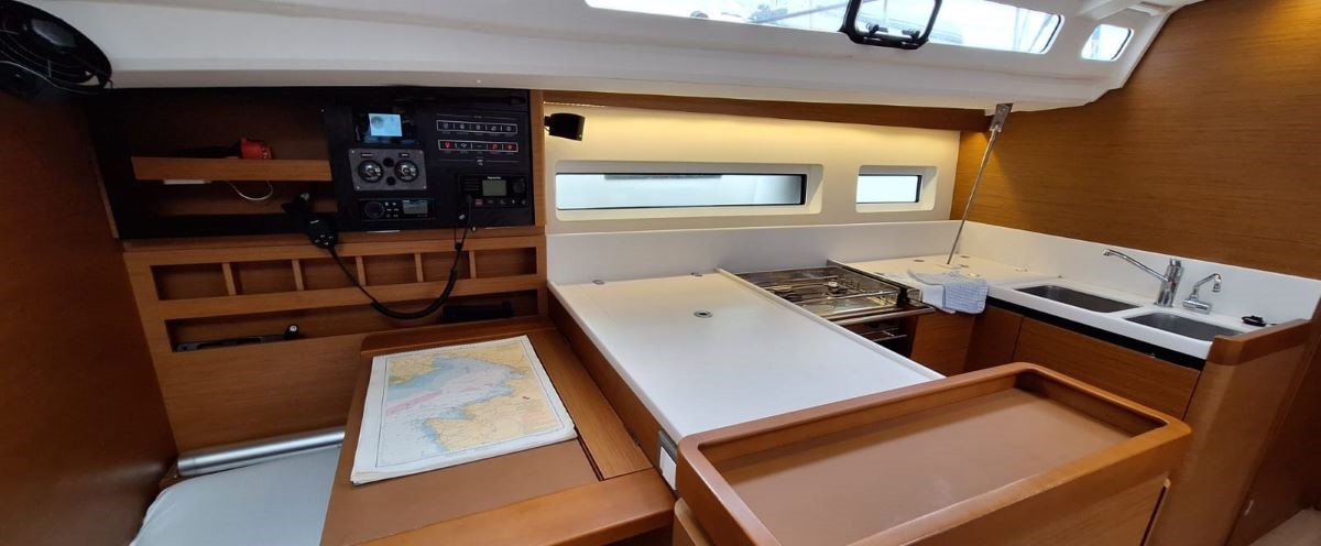 Photo #7 - Sun Odyssey 440 (Soyka) in Trogir - 36286