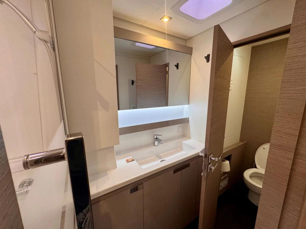 Fountaine Pajot Aura 51 (Carrie Lee)  - 35