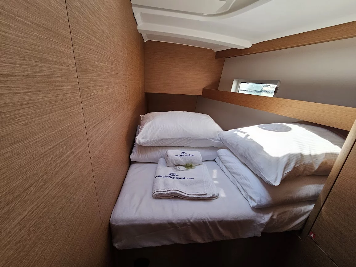 Sun Odyssey 490 - 5 + 1 cab. (Luna)  - 12