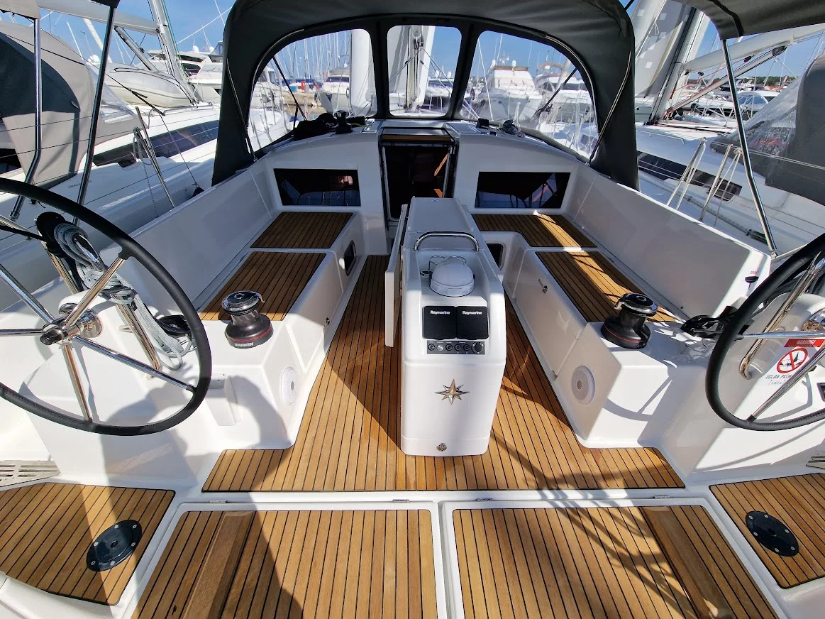 Sun Odyssey 440 (Vela)  - 2
