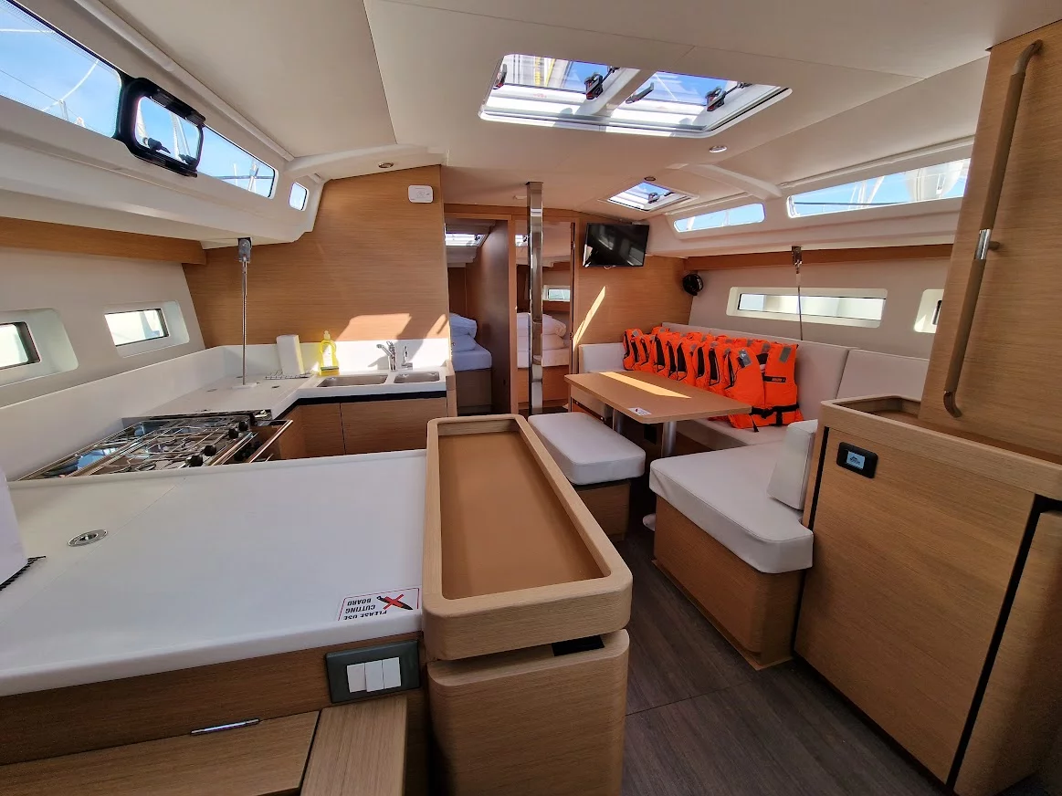 Sun Odyssey 440 (Vela)  - 7