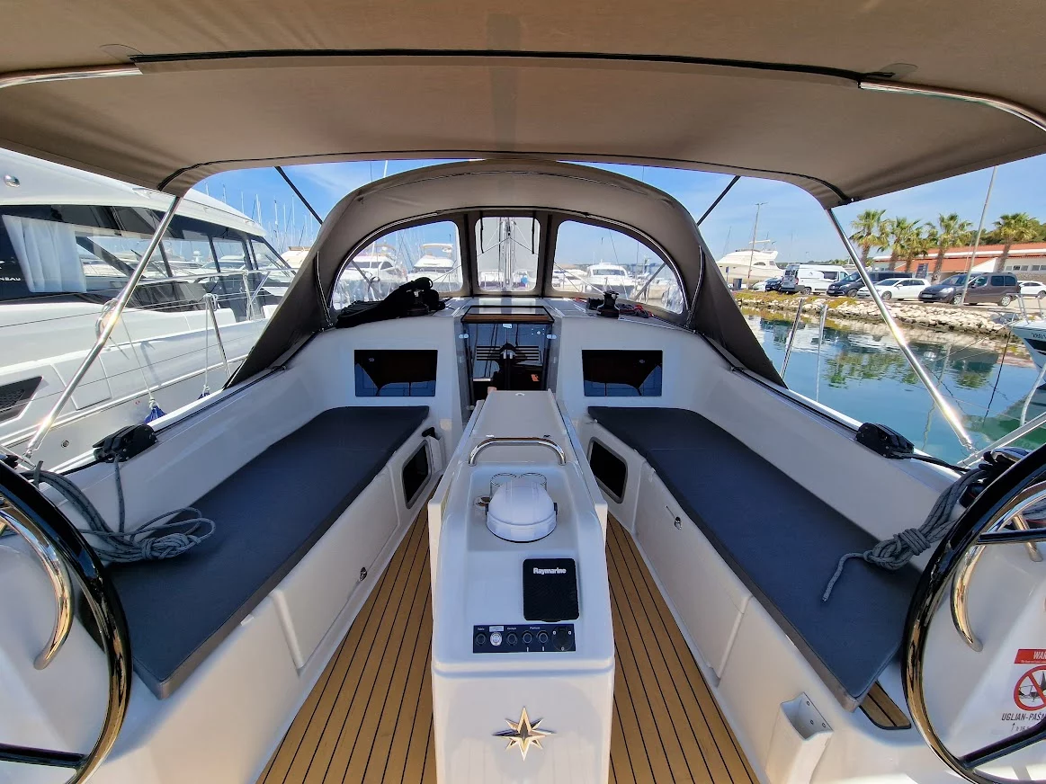 Sun Odyssey 410 - 3 cab. (Freya)  - 2
