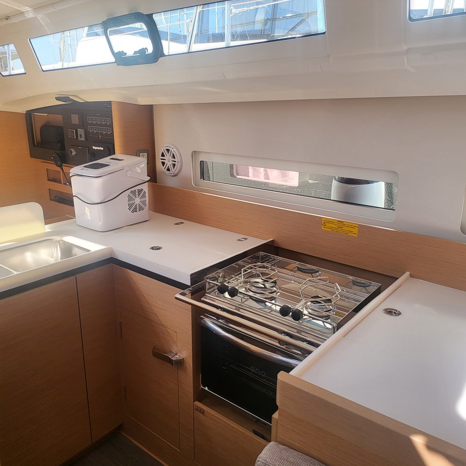 Photo #8 - Sun Odyssey 410 - 3 cab. (Freya) en Biograd - 36298
