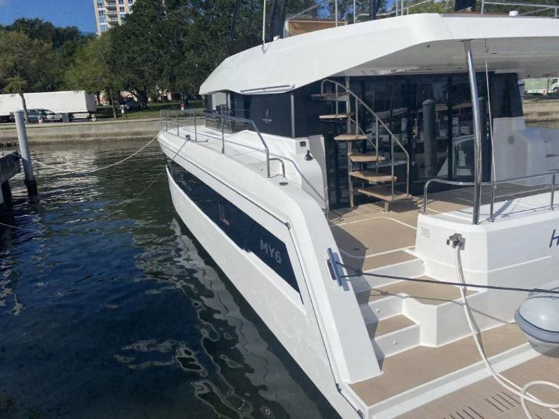Fountaine Pajot MY6 (Happy Place)  - 2