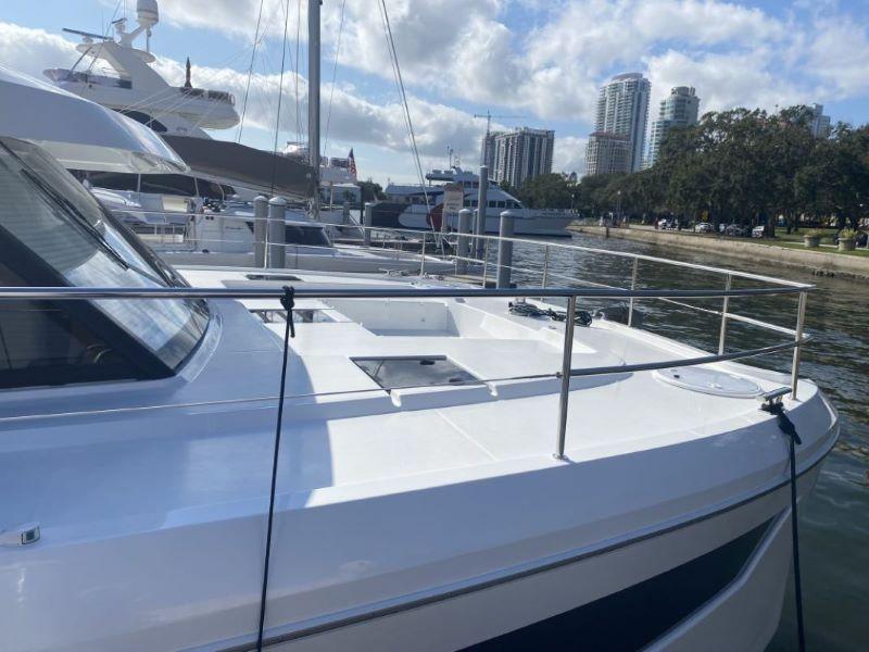 Photo #5 - Fountaine Pajot MY6 (Happy Place) in St. Petersburg - 36316