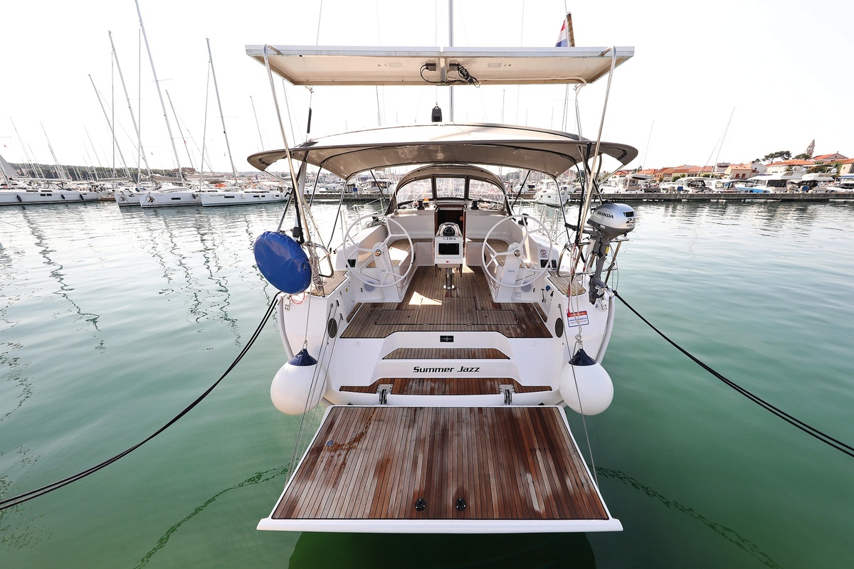 Photo #3 - Bavaria Cruiser 46 - 4 cab. (Summer Jazz) in Biograd - 36344