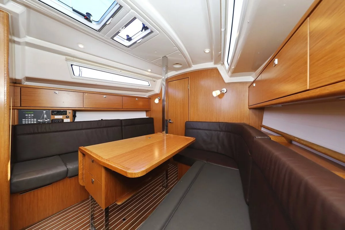 Bavaria Cruiser 34 (Feeling Good)  - 13