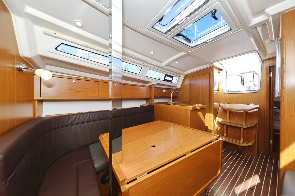Bavaria Cruiser 34 (Feeling Good)  - 16