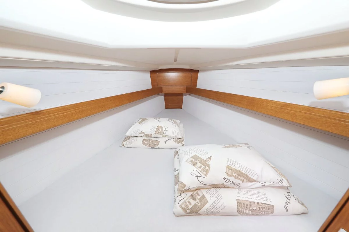 Bavaria Cruiser 34 (Feeling Good)  - 18