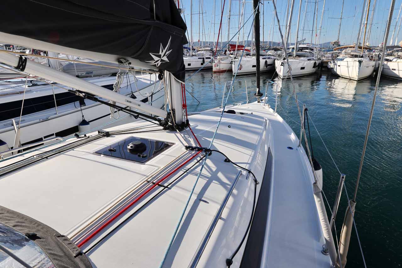 Photo #3 - Sun Odyssey 380 Performance (Mymia) in Biograd - 36366
