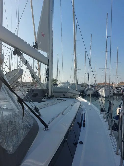 Bavaria C42 — photo 5