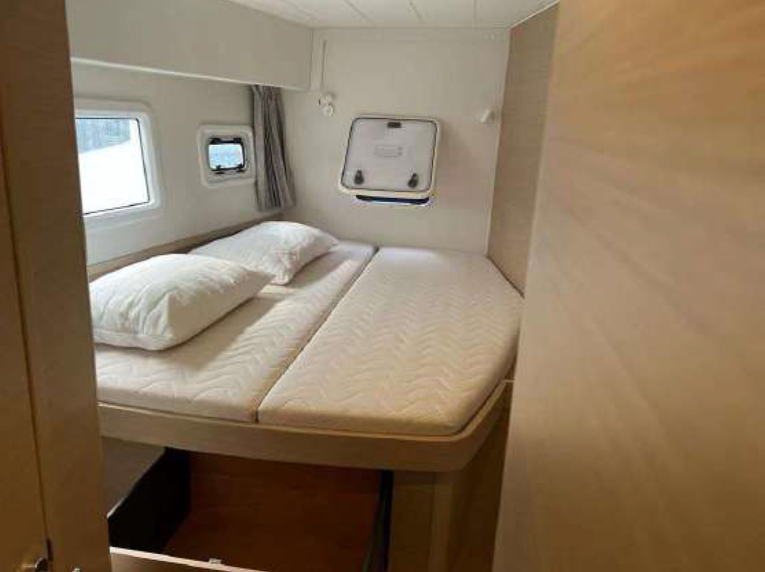 Photo #17 - Lagoon 42 - 4 + 2 cab. (PRESTIGE) in Capo d'Orlando - 36378