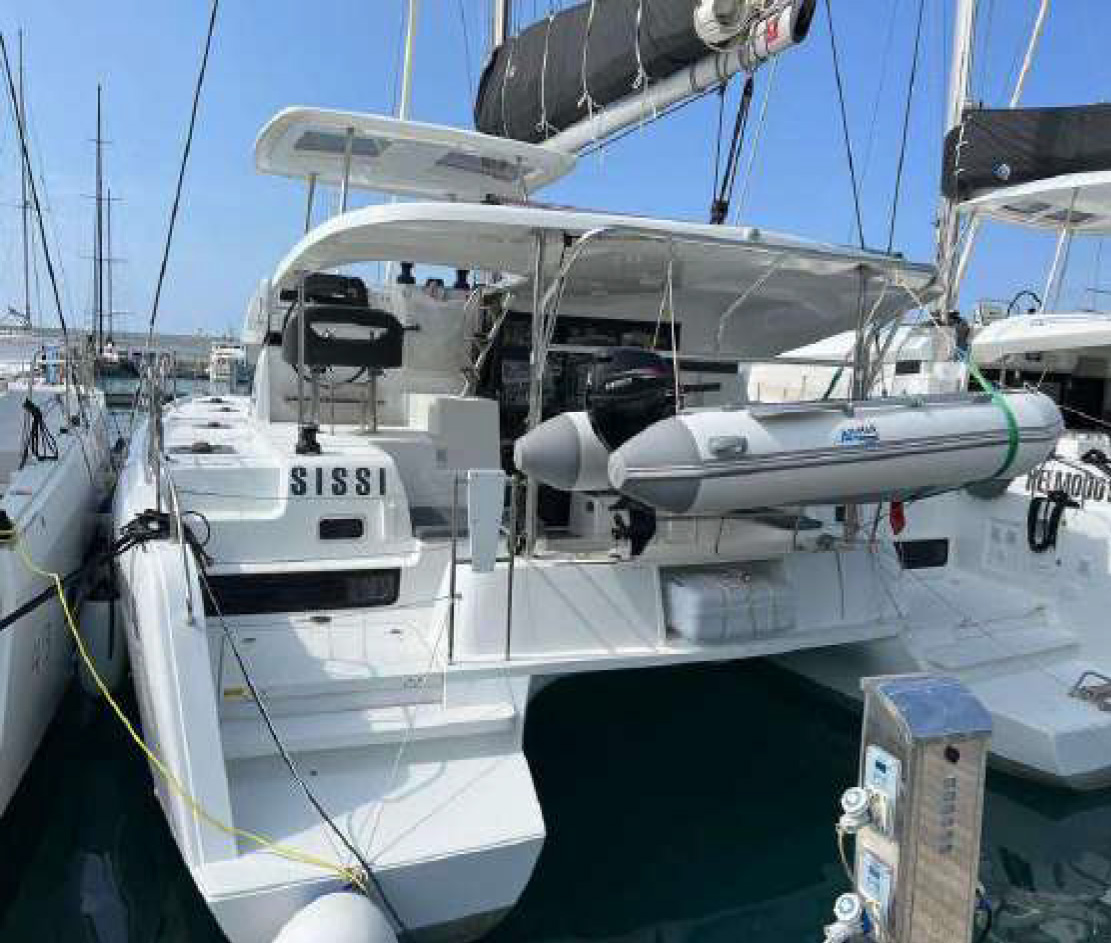 Photo #1 - Lagoon 42 - 4 + 2 cab. (PRESTIGE) in Capo d'Orlando - 36378