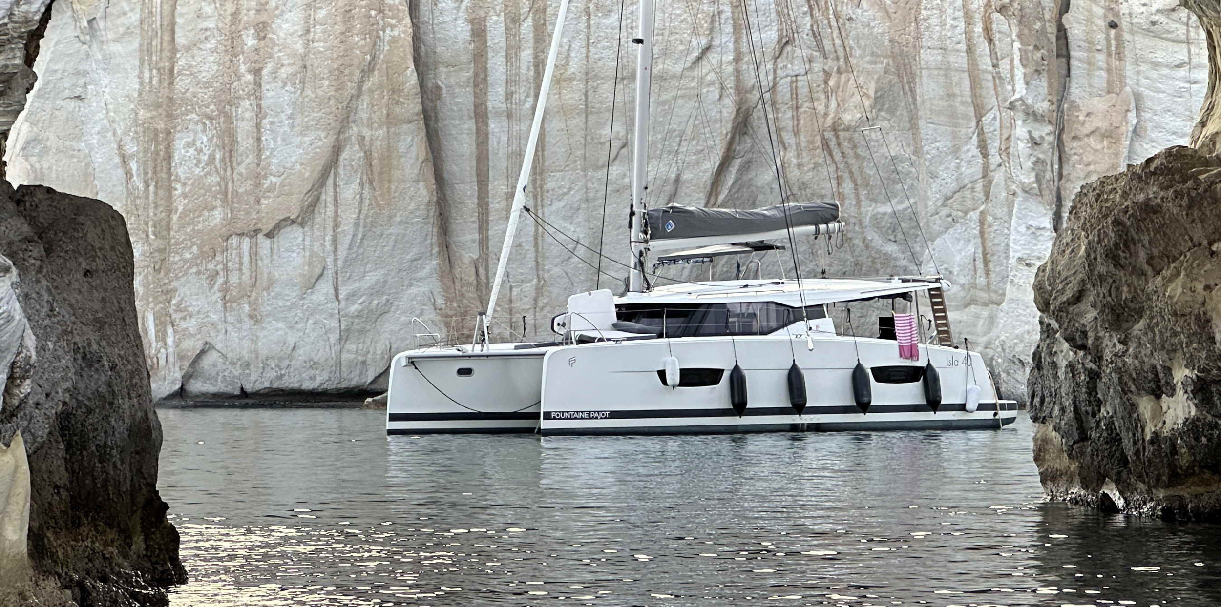Photo #1 - Fountaine Pajot Isla 40 - 4 + 1 cab. (PRESTIGE) en Paros - 36388