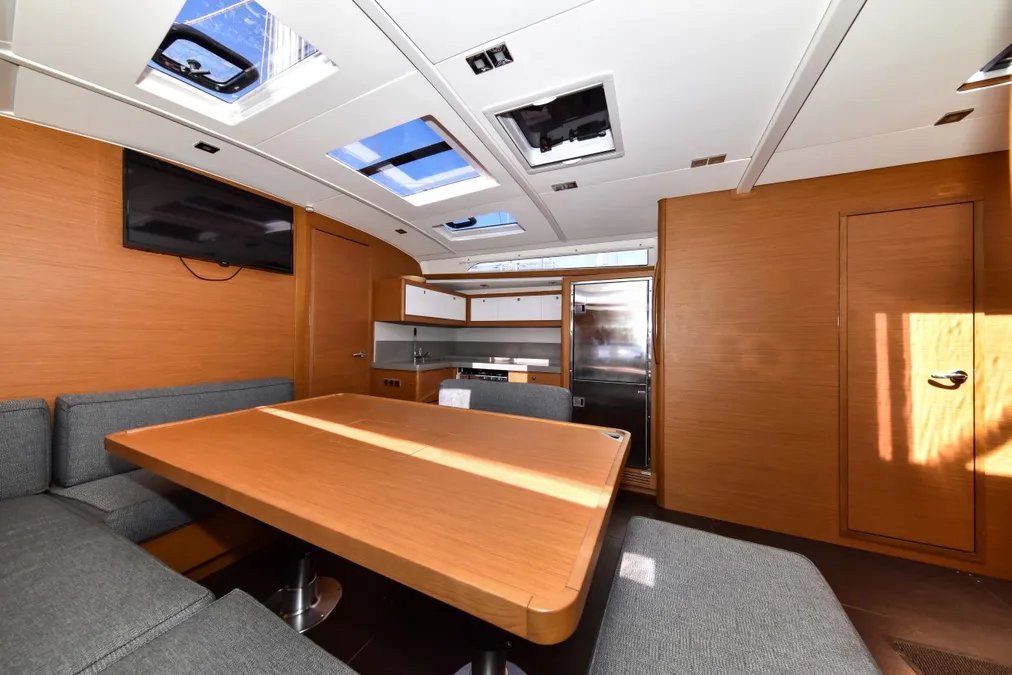 Dufour 470 - 4 + 1 cab. — photo 24