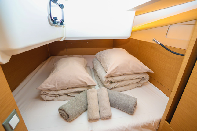 Sun Odyssey 440 - 4 cab. — photo 12