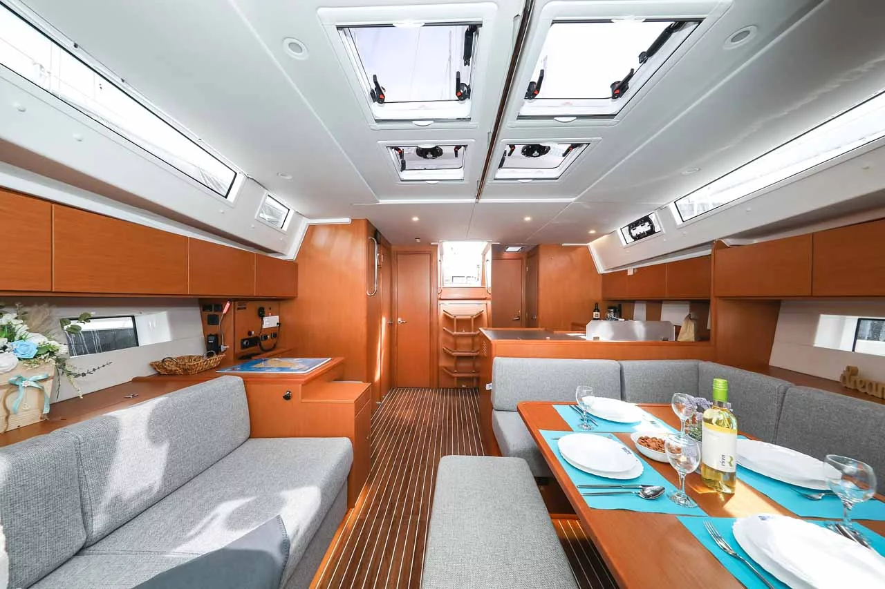 Bavaria C50 Holiday - 5 + 1 cab. (Granat)  - 14