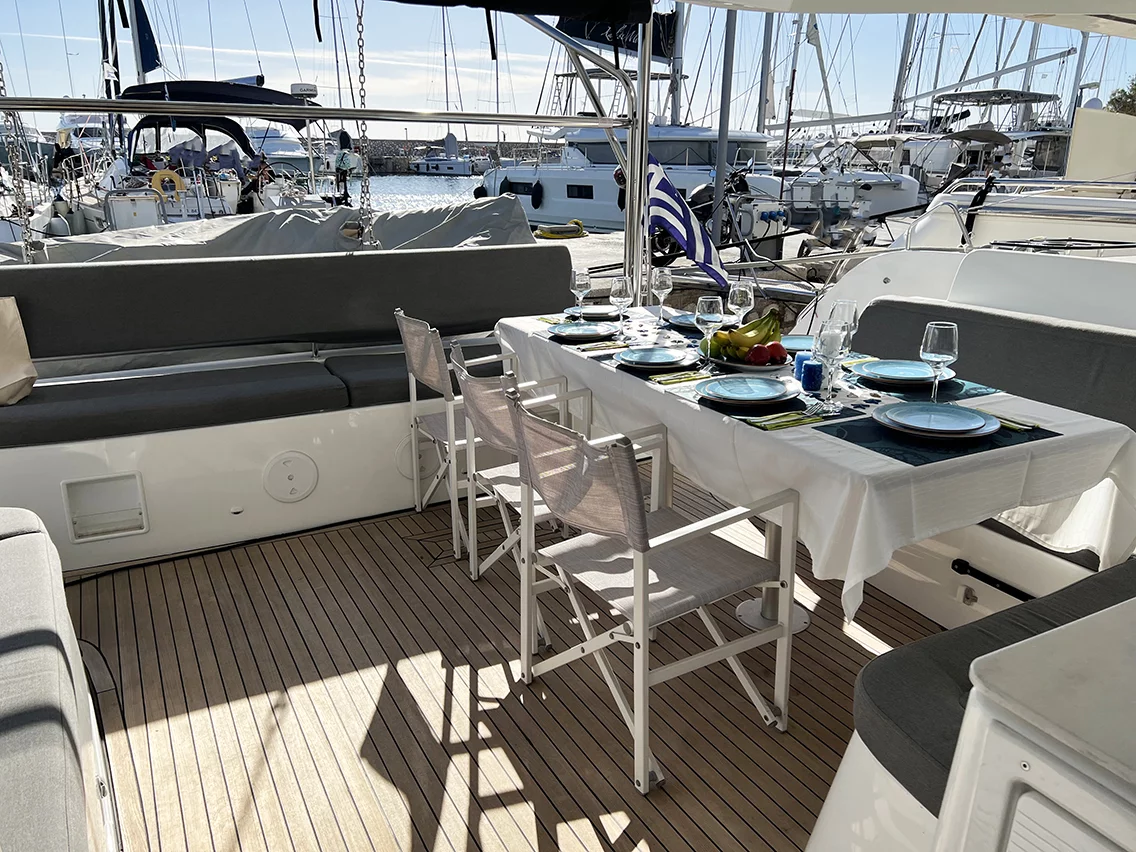 Lagoon 46 - 4 + 2 cab. (Moondance)  - 10