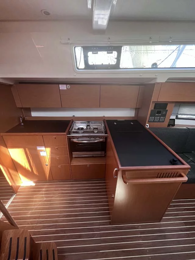 Bavaria C38 (Mojito)  - 7