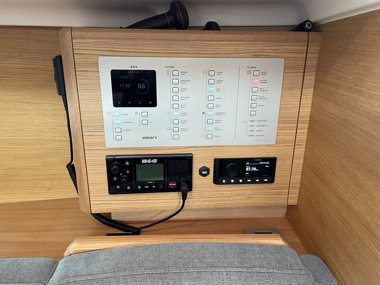 Elan E4 (Luna)  - 11