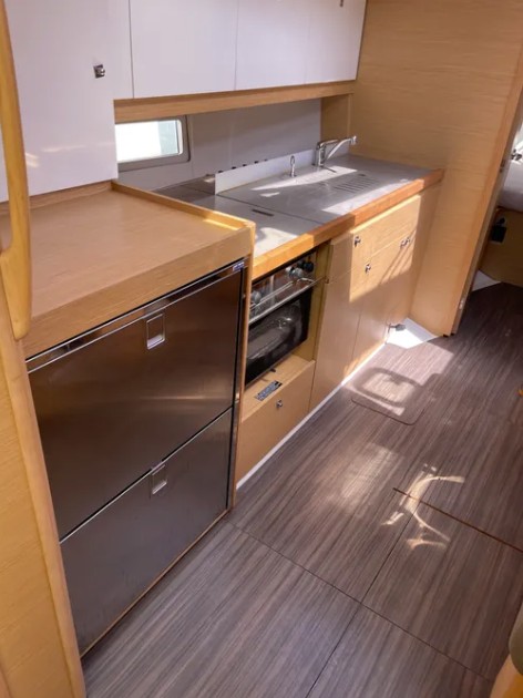 Dufour 390 GL — photo 15