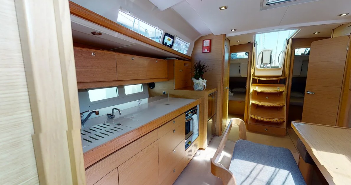 Dufour 460 GL — photo 12