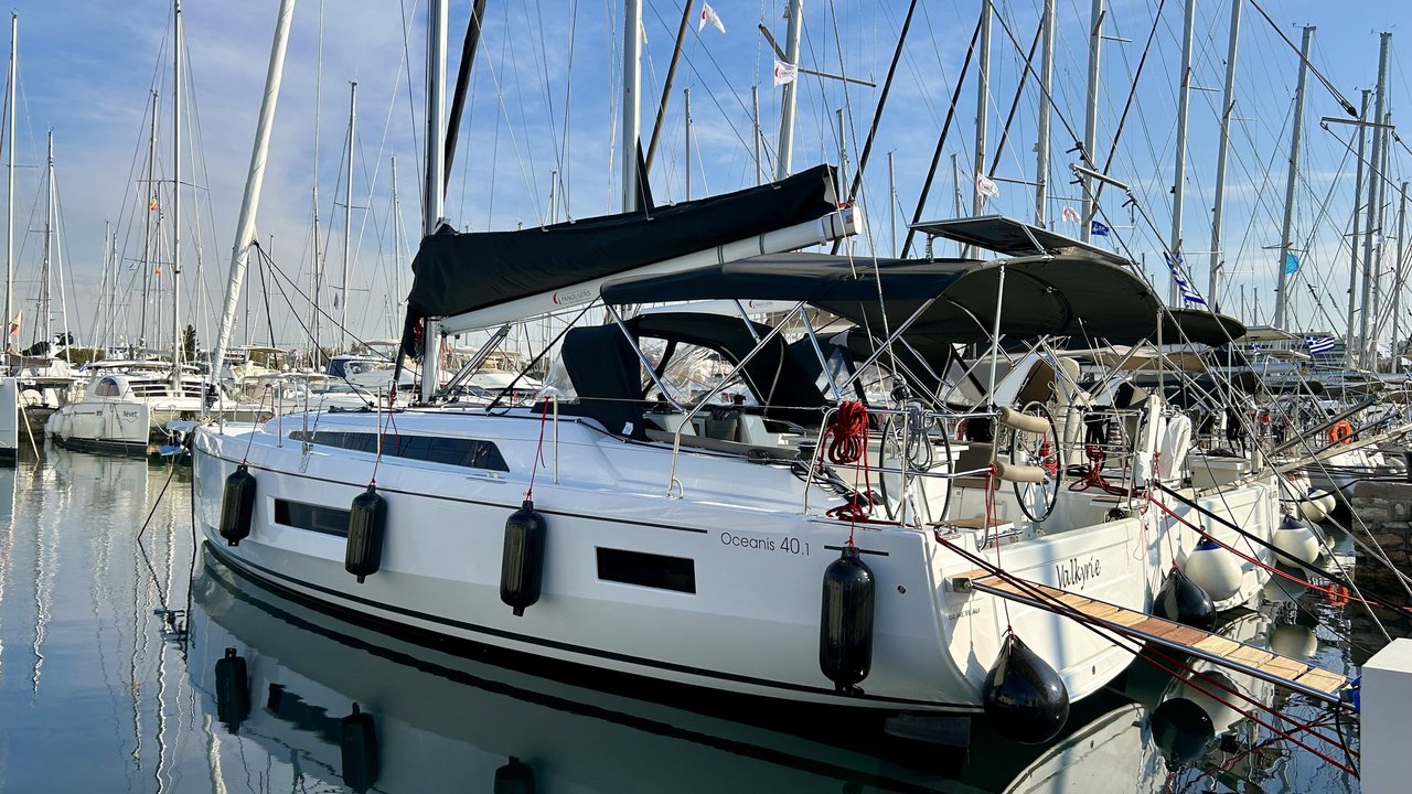 Photo #3 - Oceanis 40.1 (Valkyrie) in Corfu - 36448
