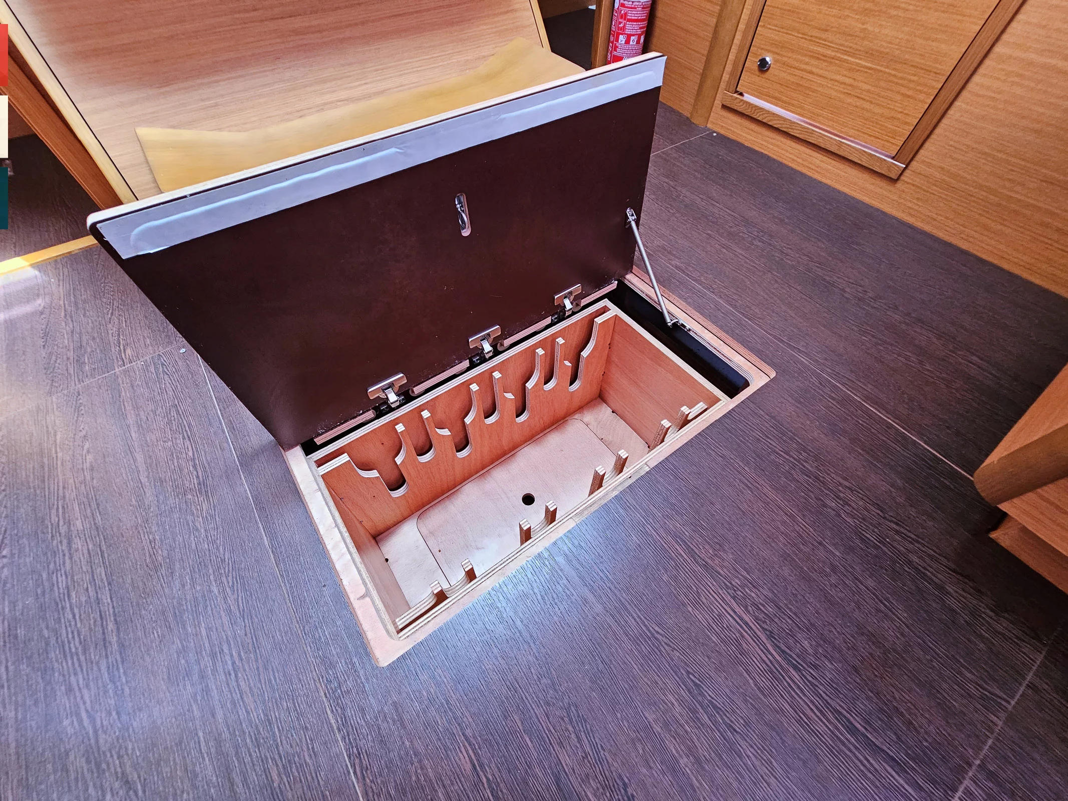 Dufour 470 - 4 cab. (Piano)  - 30